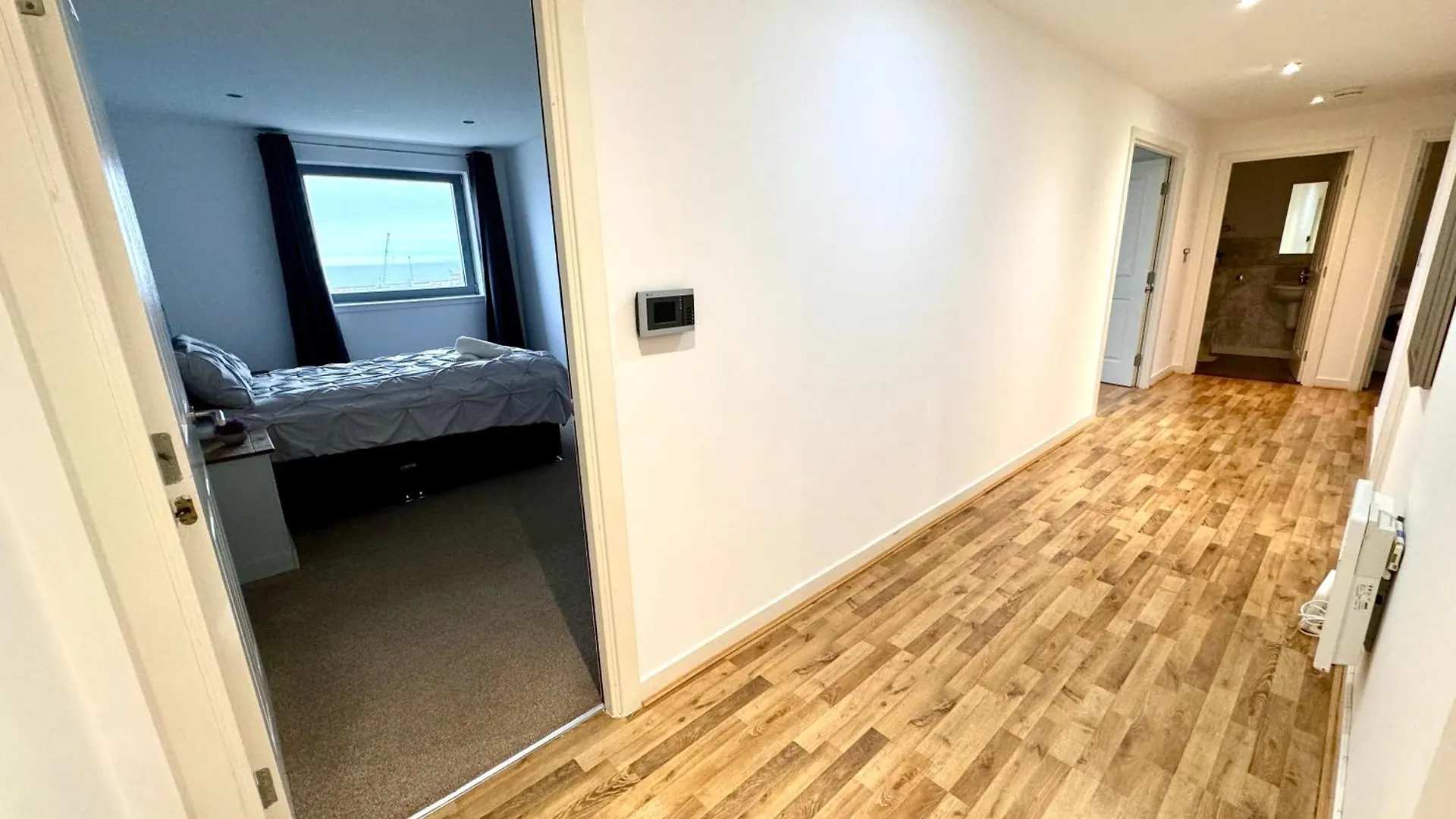 Britannia Apartments 0*, Edinburgh